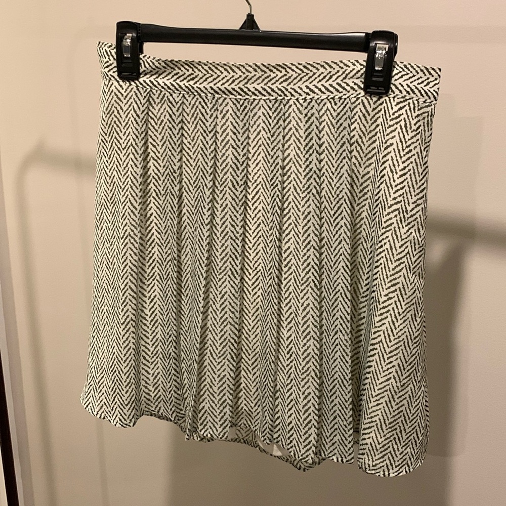 Pleated Chiffon Skirt Cream and Green Chevron Stripe